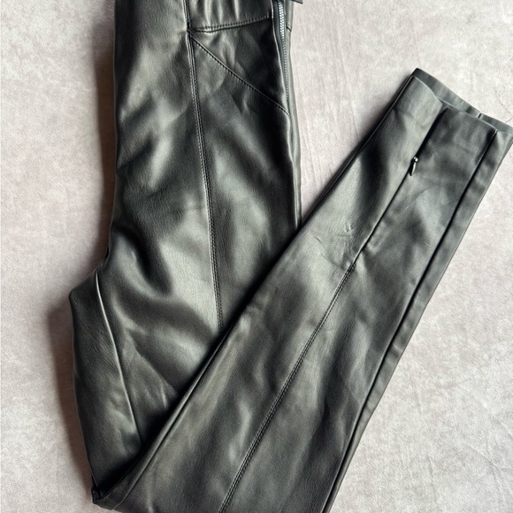 Zara Stylish Gray Leather Pants - Picture 4 of 7